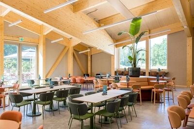 Overzichtsfoto van de brasserie van Museumpark VONK.